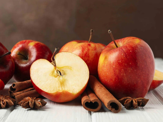 Apple Cinnamon Candle - 11 oz